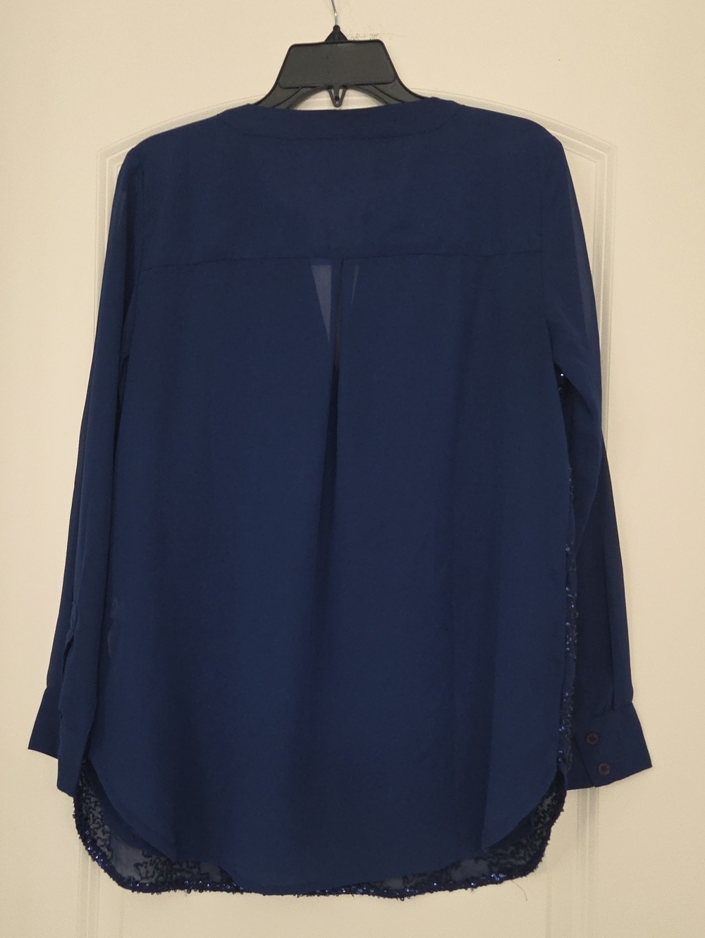 Beautiful Blue Beaded Top By Chicos. V Neck With Sheer Arms & Back, Front Lined. - Picture 6 of 11